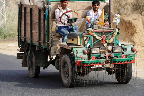 Lorry on the road, Bharatpur, Rajasthan, India, Asia