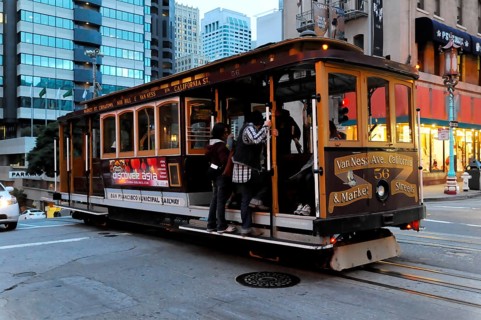 Historic streetcar, Cable Car on Hyde Street, San Francisco, California, USA, North America