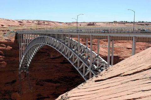 Bridge, Glen Canyon Dam on Lake Powell, Colorado River, USA, North America