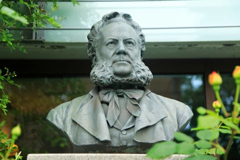 Bust of Norwegian playwright and poet Henrik Ibsen, Molde, Romsdal county, Norway, Europe