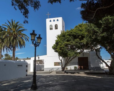 Historic whitewashed church of Nuestra Señora de la Encarnación in Haria, Lanzarote, Canary