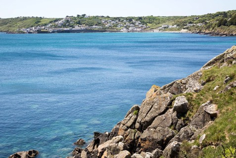 Coastal scenery near Coverack, Lizard Peninsula, Cornwall, England, UK