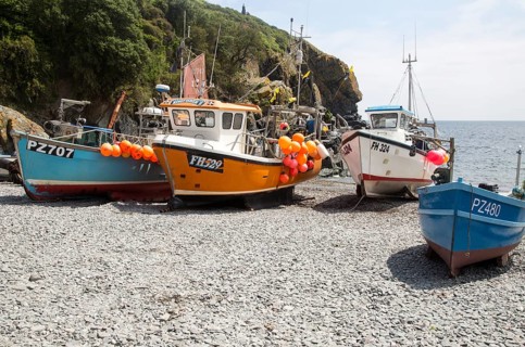 Fishing boats on beach, Cadgwith, Lizard peninsula, Cornwall, England, UK