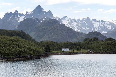 Jagged mountain peaks Raftsundet strait, Lofoten Islands, Nordland, northern Norway