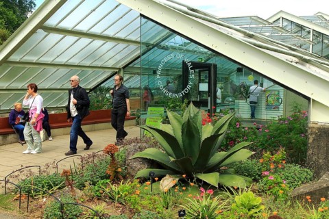 Princess of Wales conservatory entrance, Royal Botanic Gardens, Kew, London, England, UK