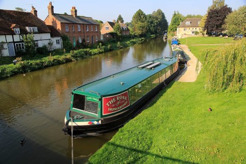 The Rose narrowboat moored on the Kennet and Avon canal, Hungerford. Berkshire, England, UK