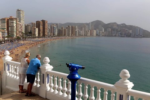 High rise apartment buildings and hotels seafront, Playa Levante sandy beach, Benidorm, Alicante