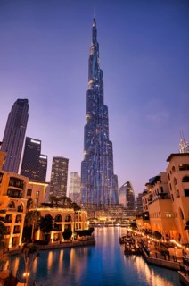 Burj Khalifa, Lake Burj Khalifa, Souk Al Bahar, shopping centre, illumination, Logo EMAAR,
