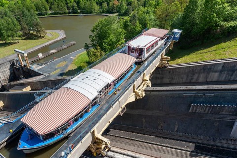 Boat lift on the Rhine-Marne Canal, Saint-Louis, Arzviller, Lorraine, France, Europe