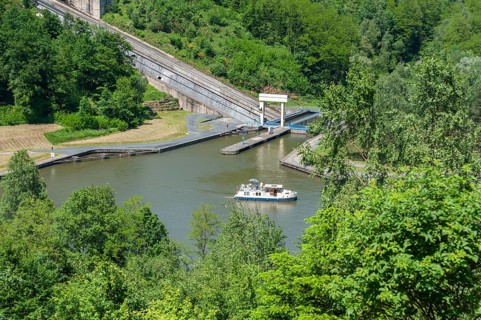 Boat lift on the Rhine-Marne Canal, Saint-Louis, Arzviller, Lorraine, France, Europe