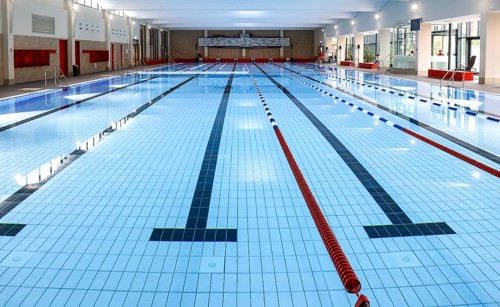View into the swimming pool of the reopened Tiergarten municipal swimming pool, Berlin, 22/01/2024