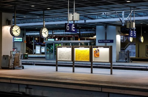 Empty platforms at Südkreuz station. The fourth train drivers' strike by the German Train Drivers'