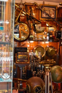 Antique decorative items, Grand Bazaar, Istanbul, Turkey, Asia