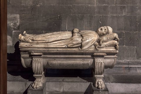Tomb of the noble Fieschi family in the Cathedral of San Lorenzo, foundation stone 1098, Piazza San