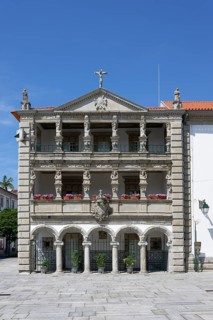 Balcony, Casa das Varandas, pedestrian zone, main square, Praca da Republica, Ursulinas, Viana do