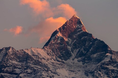 Machapuchare (6993m), Fishtail Mountain, the sacred peak in the Annapurna massif of the Himalayas,