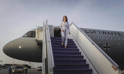 Annalena Bärbock (Alliance 90/The Greens), Federal Foreign Minister, leaves the A321 government