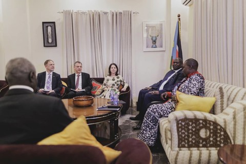 (L-R) Annalena Bärbock (Alliance 90/The Greens), Federal Foreign Minister, and Riek Machar, Vice