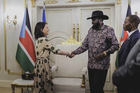 (L-R) Annalena Bärbock (Alliance 90/The Greens), Federal Foreign Minister, and Salva Kiir Mayardit,