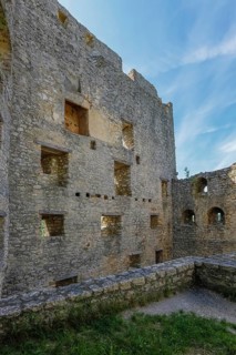 Ruin Reussenstein, ruin of a rock castle above Neidlingen, rock above the Neidlingen valley,