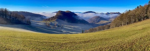 High fog wafts through the valleys of the Jura, prominent rock Ankenballen on the left, Geissflueh,