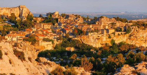 Les Baux-de-Provence in the evening sun, Alpilles, Bouches-du-Rhone, Provence, France, Europe