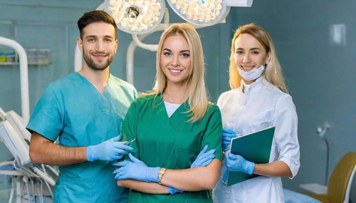 AI generated, RF, woman, woman, man, doctor, doctor team, team, 30, years, attractive, attractive,