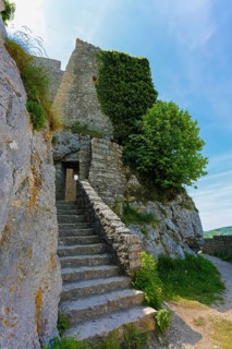 Ruin Reussenstein, ruin of a rock castle above Neidlingen, rock above the Neidlingen valley,