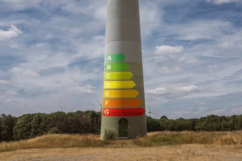 Solar panel system with EU energy label, symbolic image