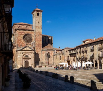 View from Plaza Mayor of cathedral church, Catedral de Santa Maria de Sigueenza, Siguenza,