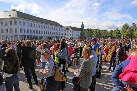 Karlsruhe: Corona protests against the measures taken by the federal government. The protests were