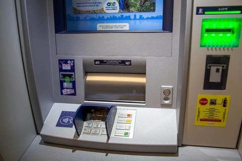 ATM of a VR bank in Germany