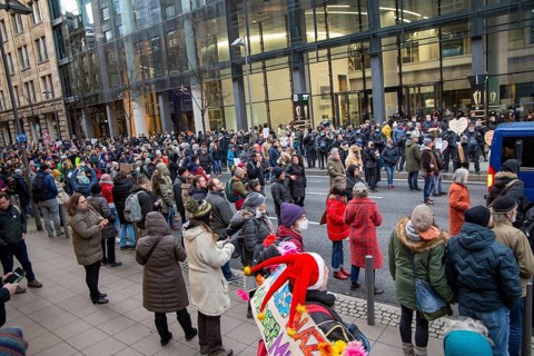 Frankfurt: Demonstration against vaccination pressure and the threat of compulsory vaccination. The