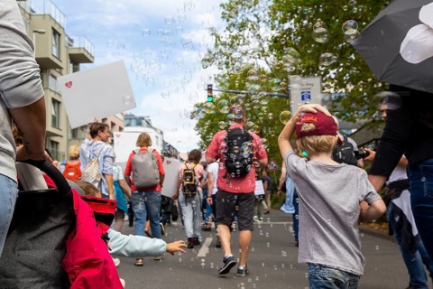Lateral thinking demo in Darmstadt, Hesse: The demonstration was directed against the corona