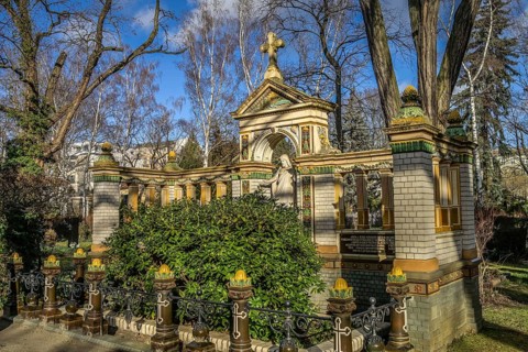 Jesus, Friedrich Eduard Hoffmann family grave, Dorotheenstaedtischer Friedhof, Chausseestrasse,