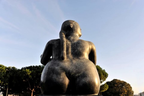 Maternidade, sculpture by Fernando Botero, 1999, in Parque Eduardo VII, Lisbon, Lisboa, Portugal,