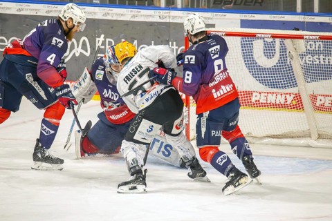 Game scene Adler Mannheim against Fischtown Pinguins Bremerhaven (PENNY DEL, German Ice Hockey