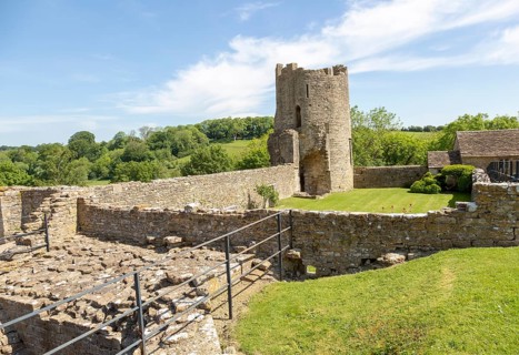 Farleigh Hungerford castle, Somerset, England, UK