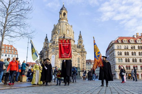 LUST & PASSION & JOY OF LIFE, for the joy of the masquerade, the Elbvenezian Carnival took place in
