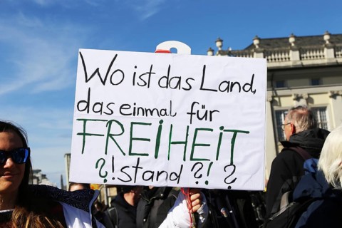 Large demonstration by critics of the corona measures in Kassel: Protests took place simultaneously