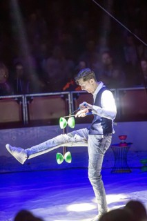 Ludwigshafen 24.12.2023: Performance of the Ludwigshafen Christmas Circus on Christmas Eve