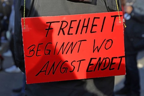 Large demonstration in Leipzig against the federal government's corona policy