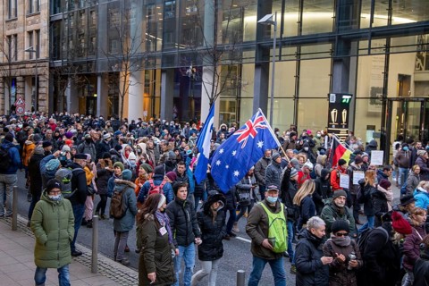 Frankfurt: Demonstration against vaccination pressure and the threat of compulsory vaccination. The