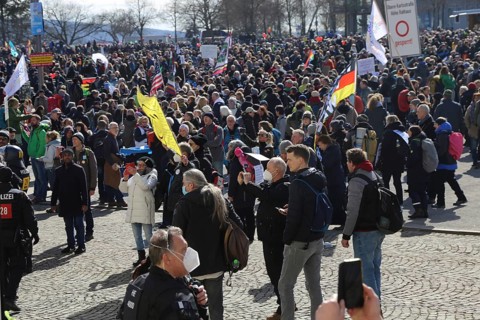 Large demonstration by critics of the corona measures in Kassel: Protests took place simultaneously
