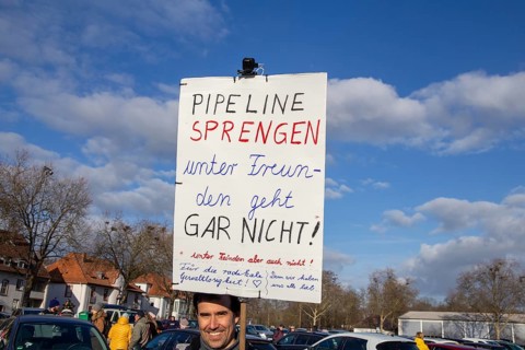Demonstration in Landau in der Pfalz in favour of peace negotiations, affordable energy and living