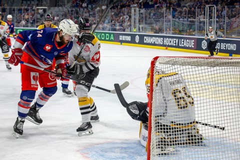 Game scene Adler Mannheim against Rouen Dragons (Champions Hockey League)