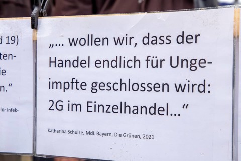 Karlsruhe, 10 December 2023: Large demonstration in favour of reappraisal of the coronavirus
