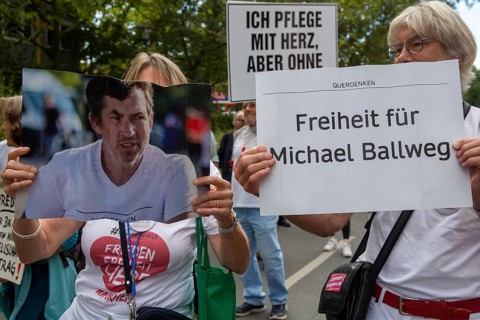 Lateral thinking demo in Darmstadt, Hesse: The demonstration was directed against the corona