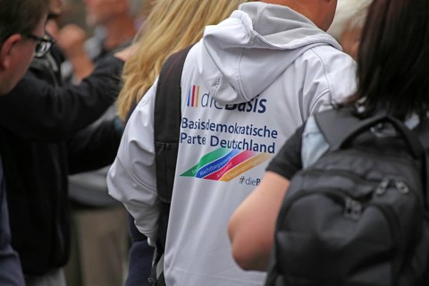 Berlin: The planned lateral thinkers' demonstration for peace and freedom against the German