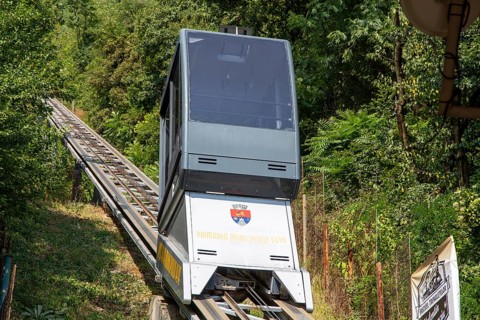 Cable car to Deva Castle, Transylvania (Telecabina Cetadea Deva)
